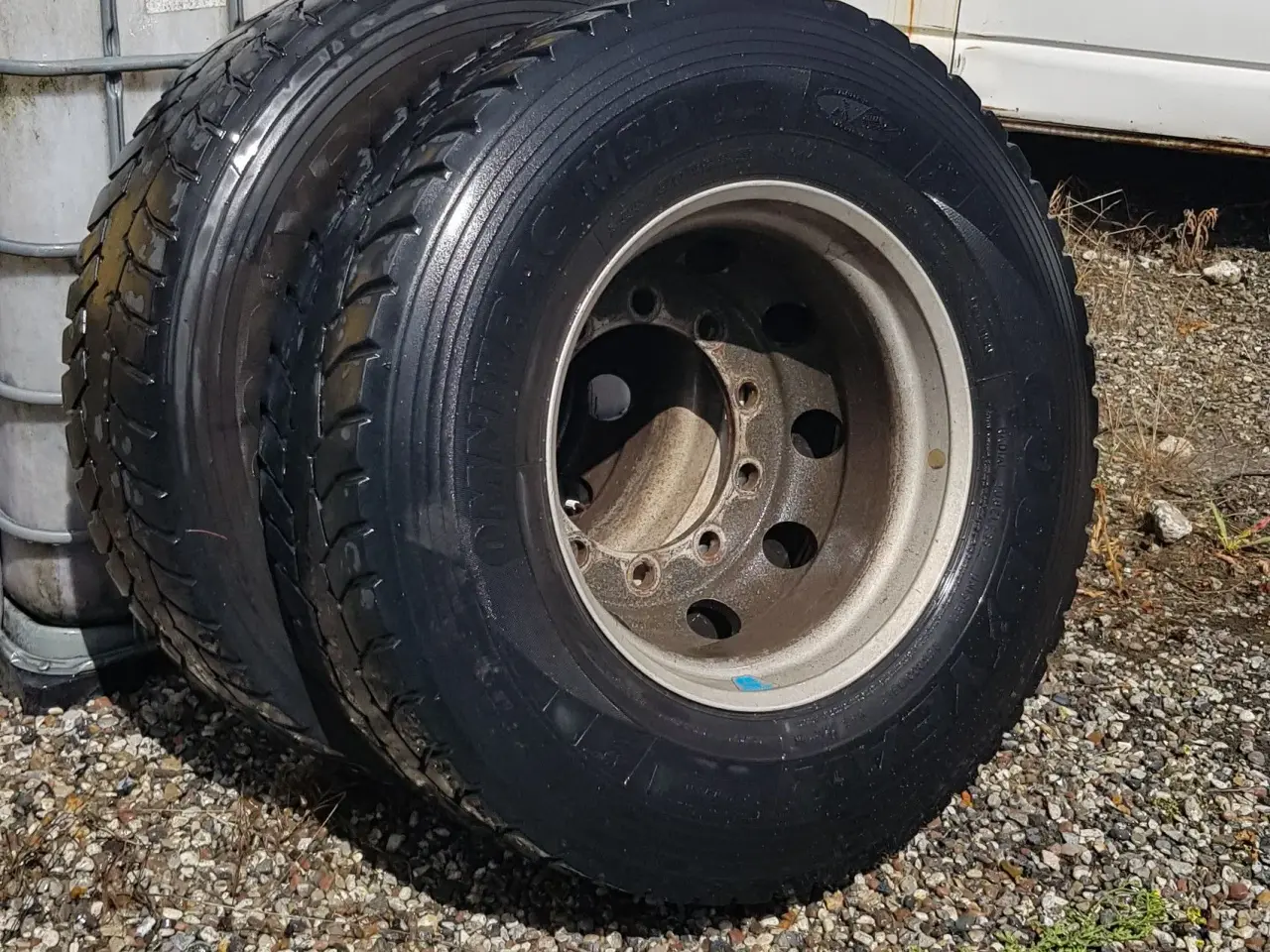 Billede 1 - 2 hjul, Dæk 295/80R22,5 Alcoa fælge