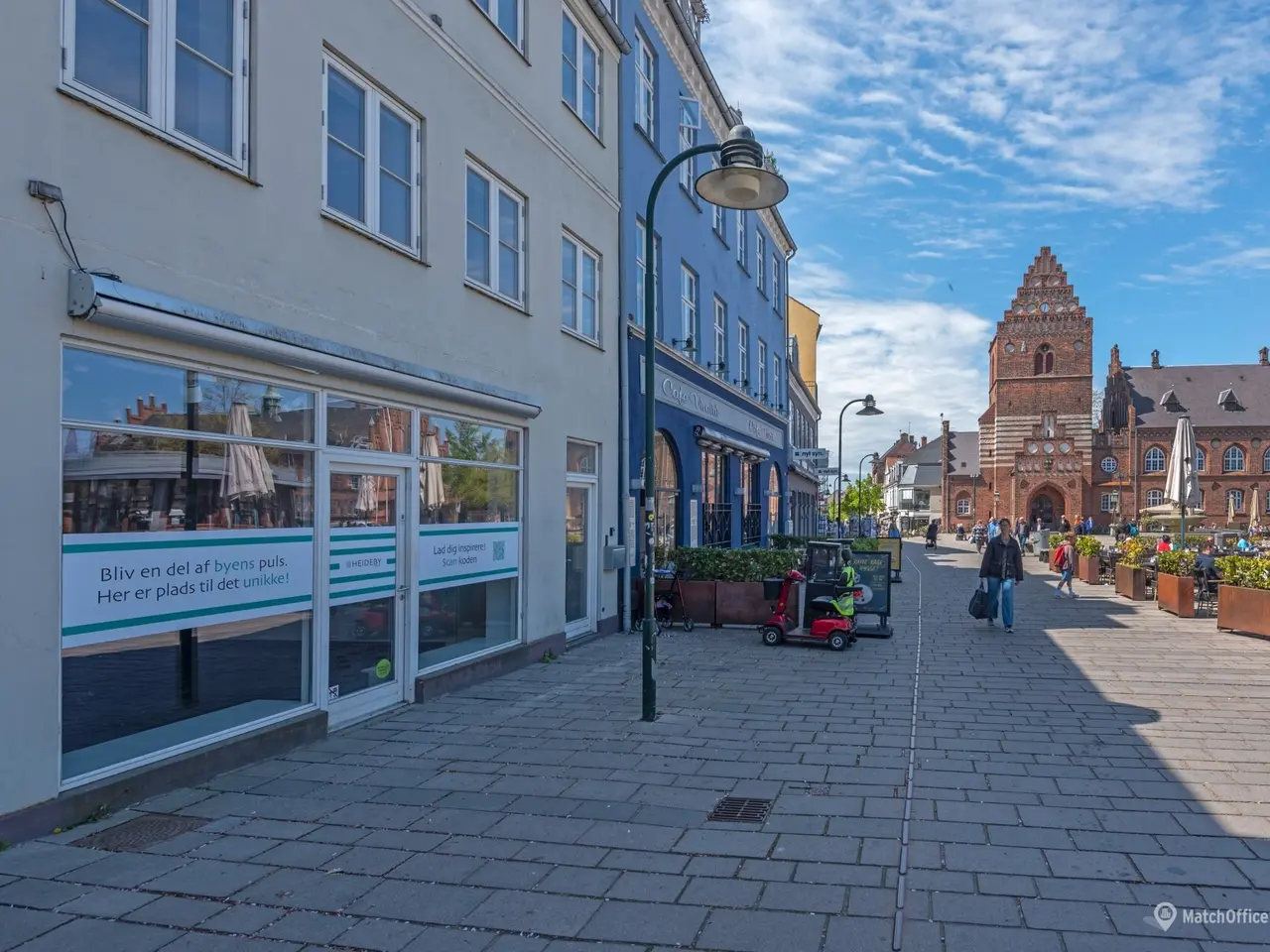 Billede 13 - Sublim placering midt på Stændertorvet!