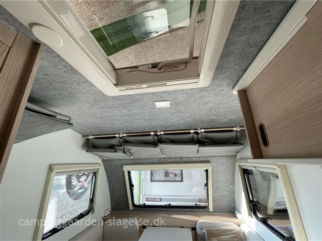 Billede 5 - 2026 - Adria Aviva Lite 360 DK Let, El-bilvenlig og Perfekt til Sommer – Adria Aviva Lite 360 DK Køjevogn