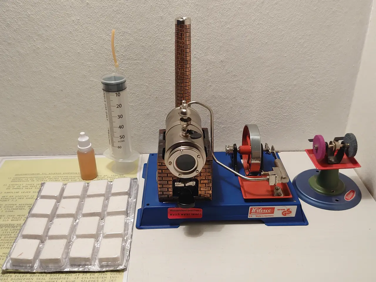 Billede 1 - Wilesco dampmaskine D6+M52 tohjulssliber mm.