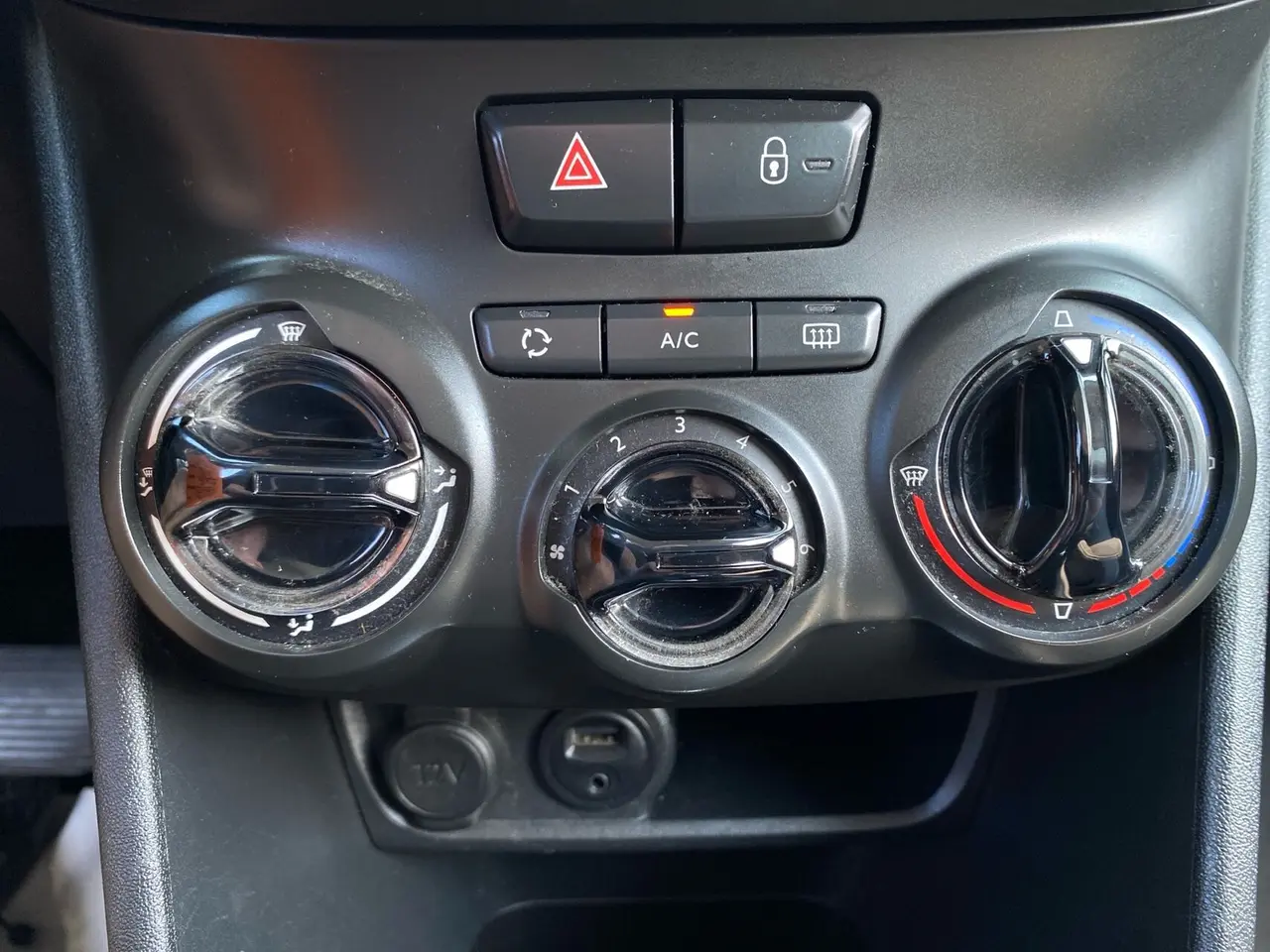 Billede 15 - Peugeot 2008 1,2 e-Vti Active Connect ESG 82HK Aut.