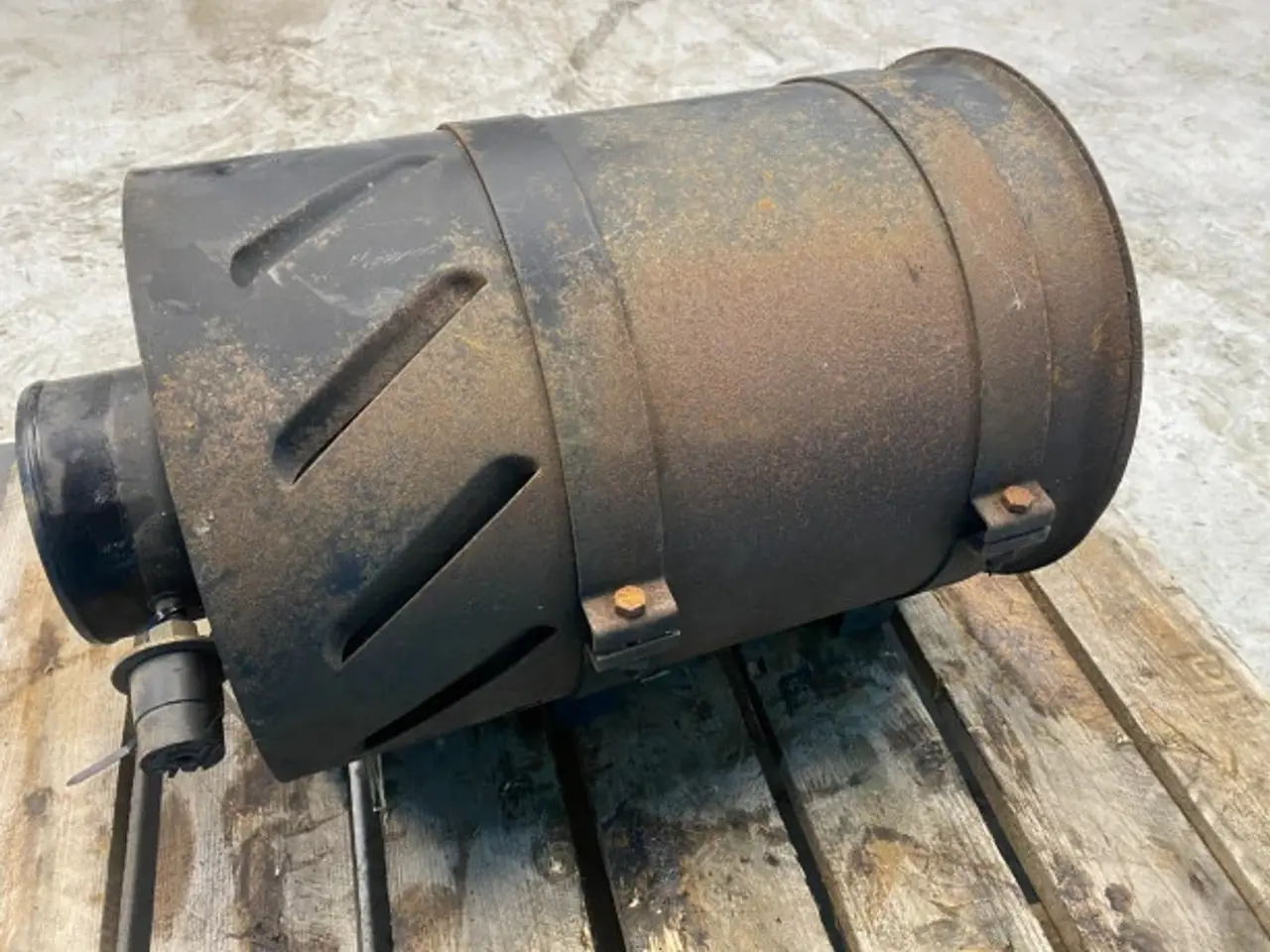 Billede 5 - Massey Ferguson 38 Luftfilterhus 46442200