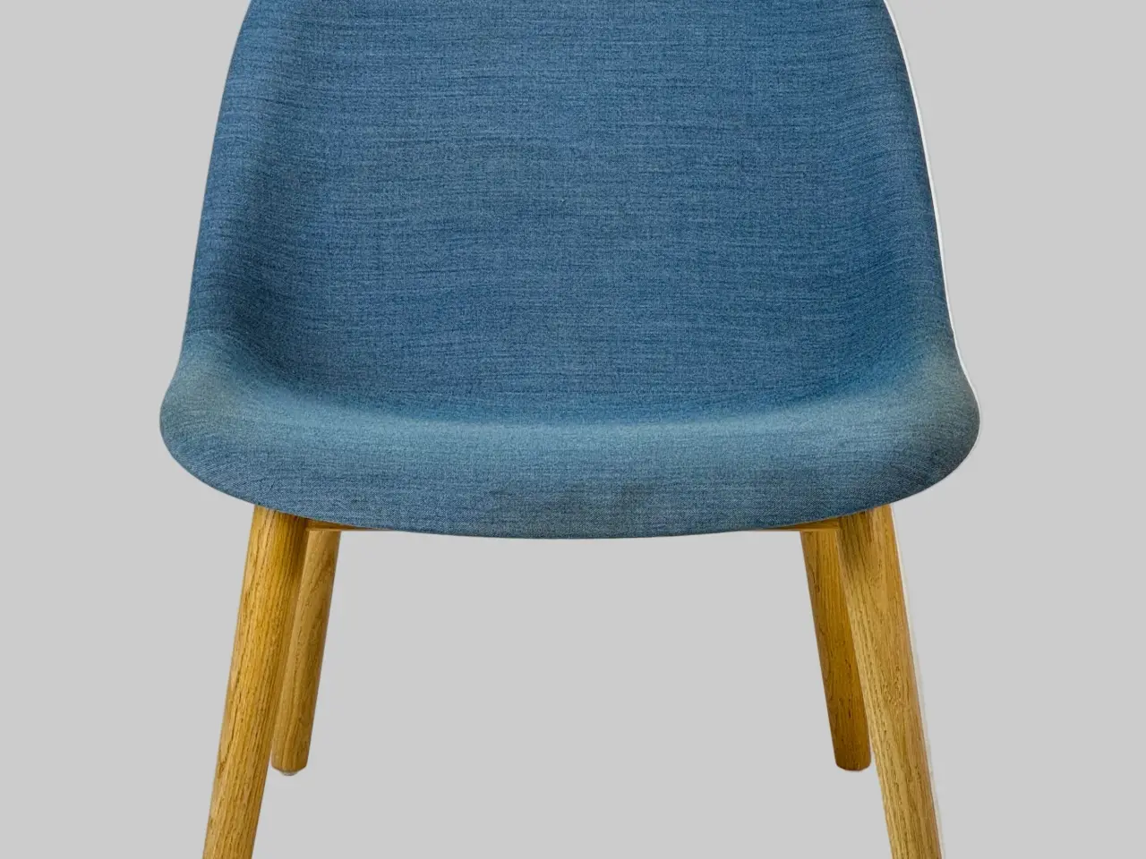 Billede 3 - Muuto Fiber Loungestol – Blå med Træ Stel