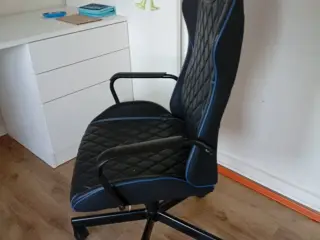 Sort Gamerstol med hjul