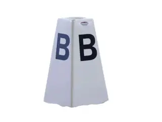 Bogstavkegle m plantehul og bogstaver