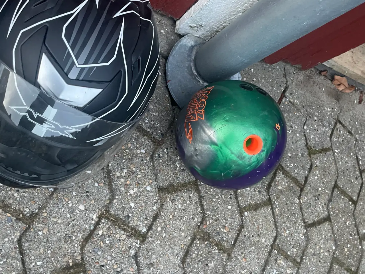 Billede 1 - Helt nye motorhjelmen.. 12 styk..