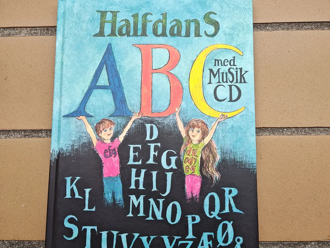 Billede 1 - Halfdans ABC BOG med Musik CD