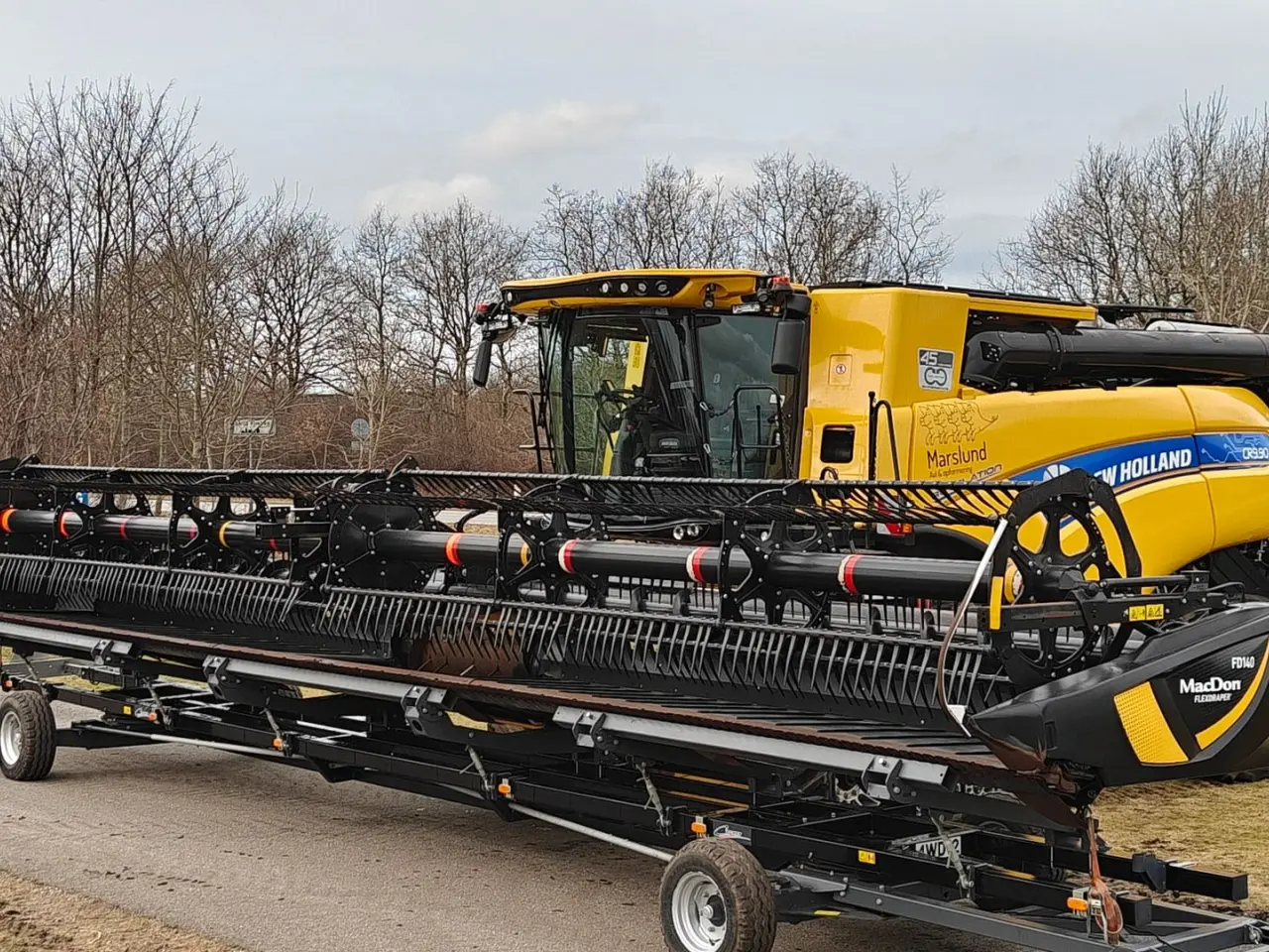 Billede 1 - New Holland CR9.90