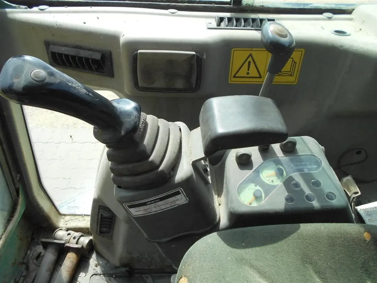 Billede 9 - Yanmar ViO35 kort bagende