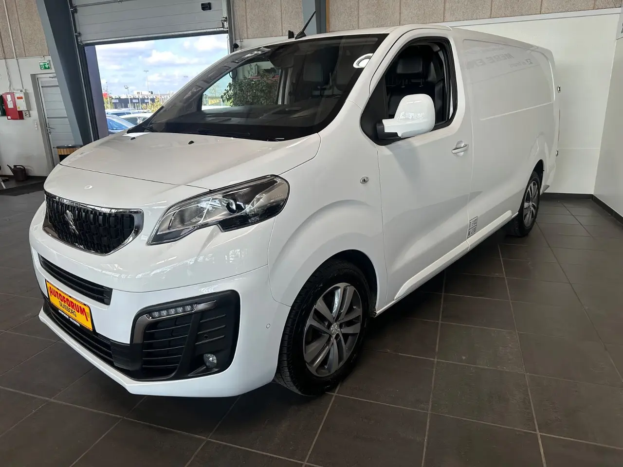 Billede 3 - Peugeot Expert 2,0 BlueHDi 177 L3 Ultimate EAT8 Van