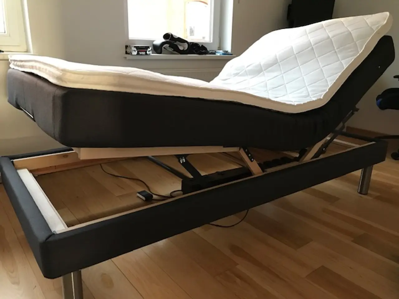 Billede 7 - Elevationsseng med fjernbetjening