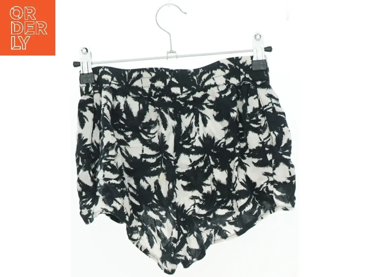 Billede 1 - Shorts fra H&M (str. 140 cm)