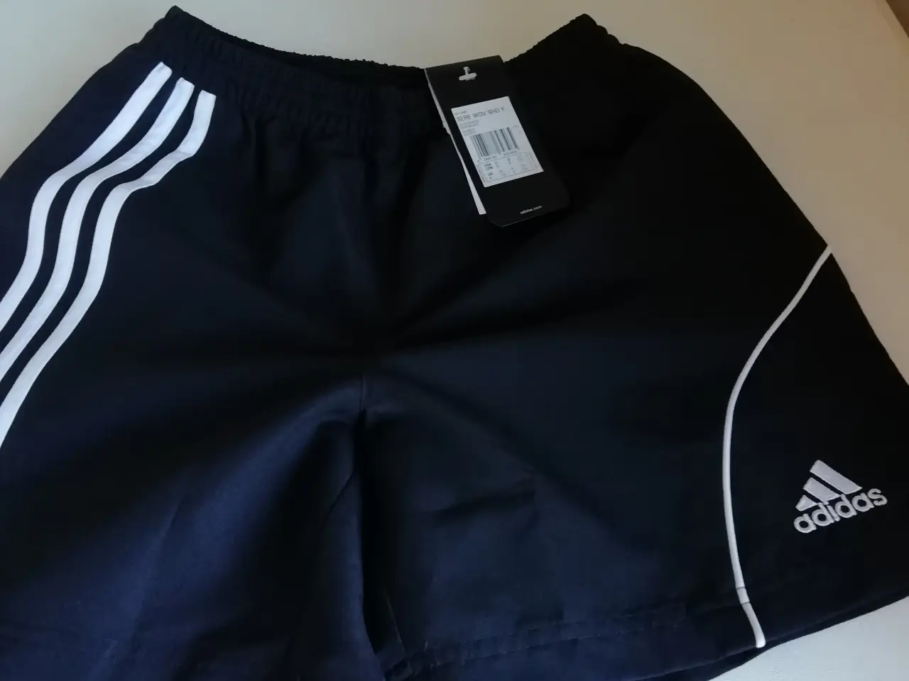 Billede 1 - shorts str. 152, Adidas