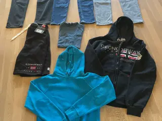 Herretøj: jeans, hættetrøje, Hoodie, shorts.