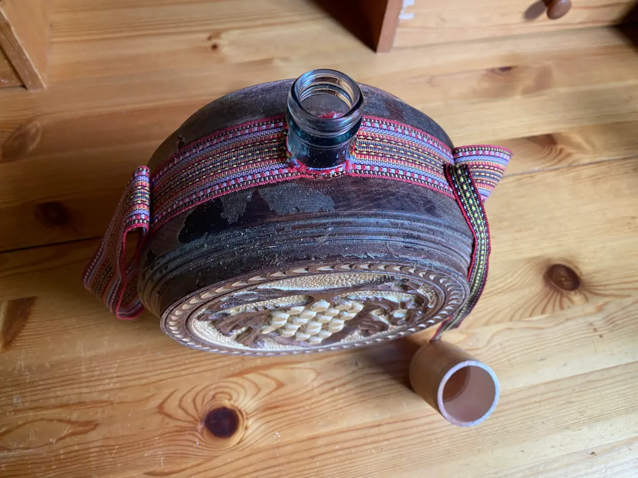 Billede 3 - Vintage Håndlavet Træ Glasflaske Balkanfolkkunst