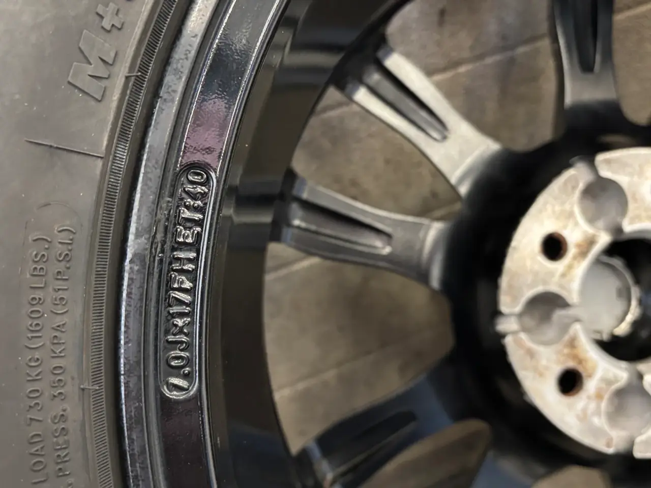 Billede 7 - Sælger et sæt originale Nissan alufælge