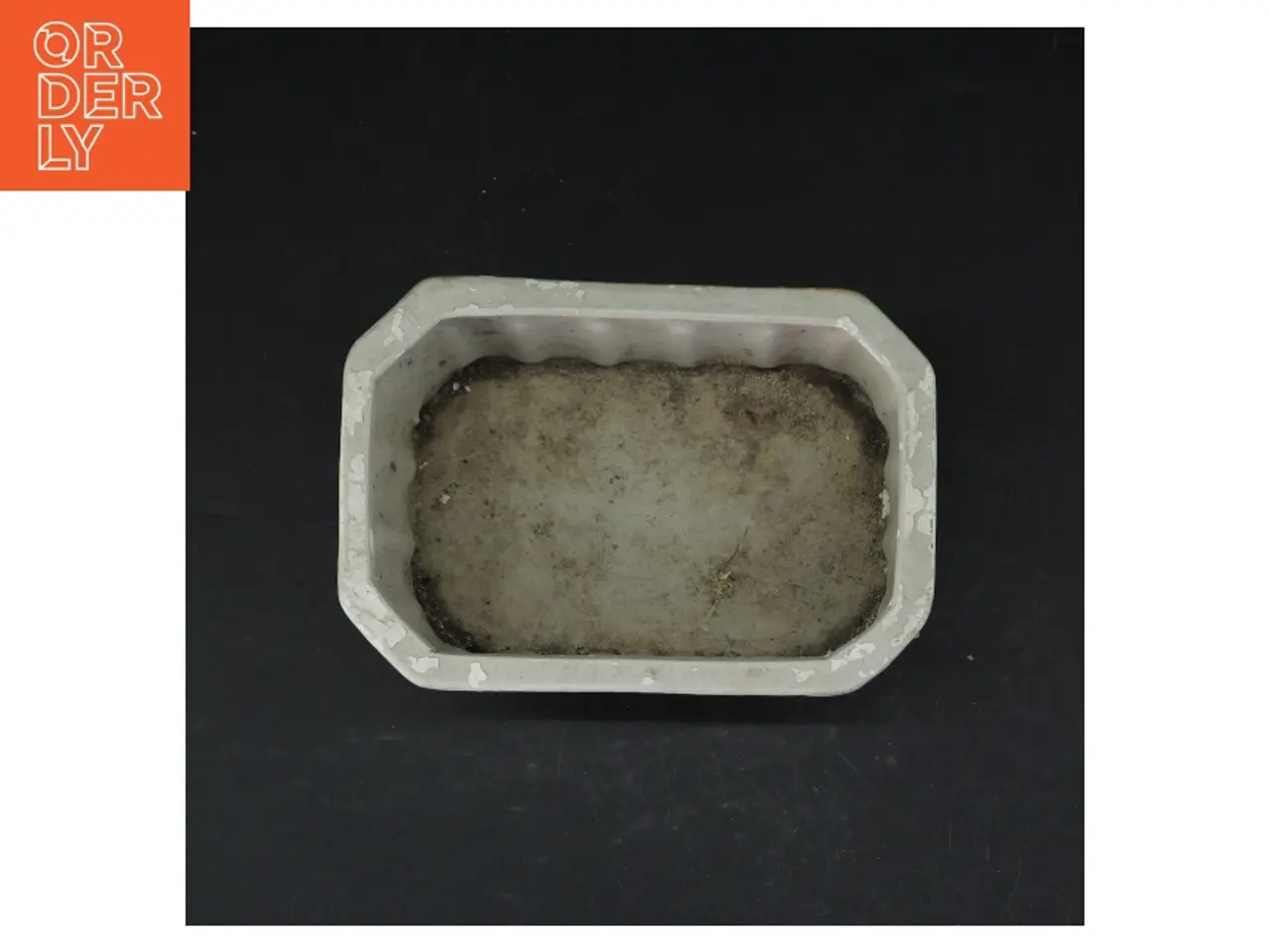 Billede 2 - Hvid rektangulær plantekasse (str. 16x12 cm)