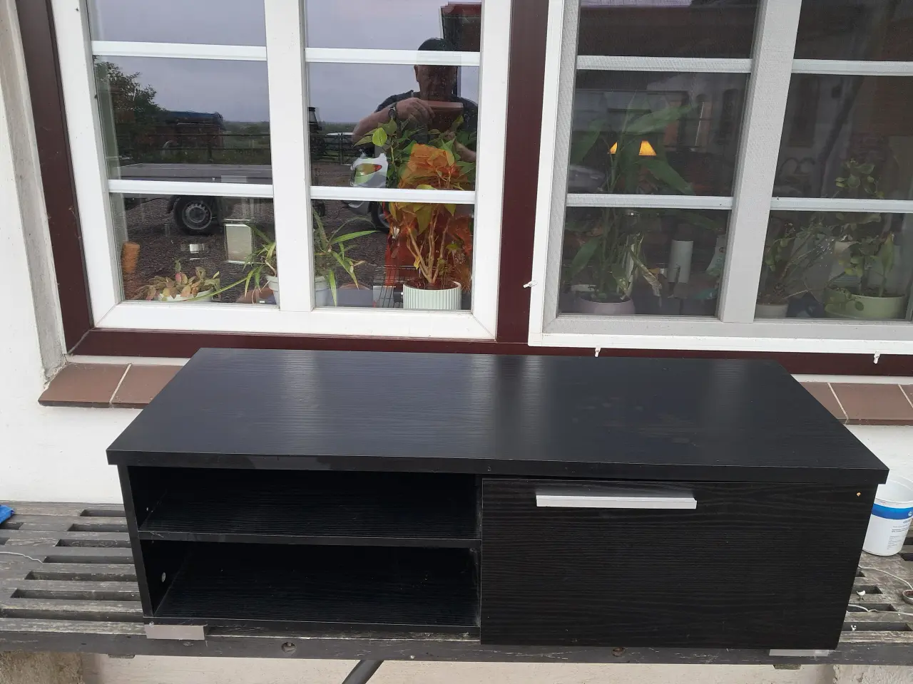 Billede 2 - Tv bord  I sort