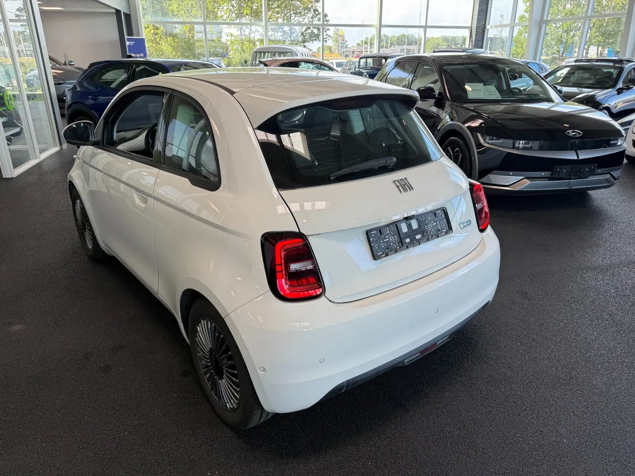 Billede 5 - Fiat 500e 42 Icon Pack
