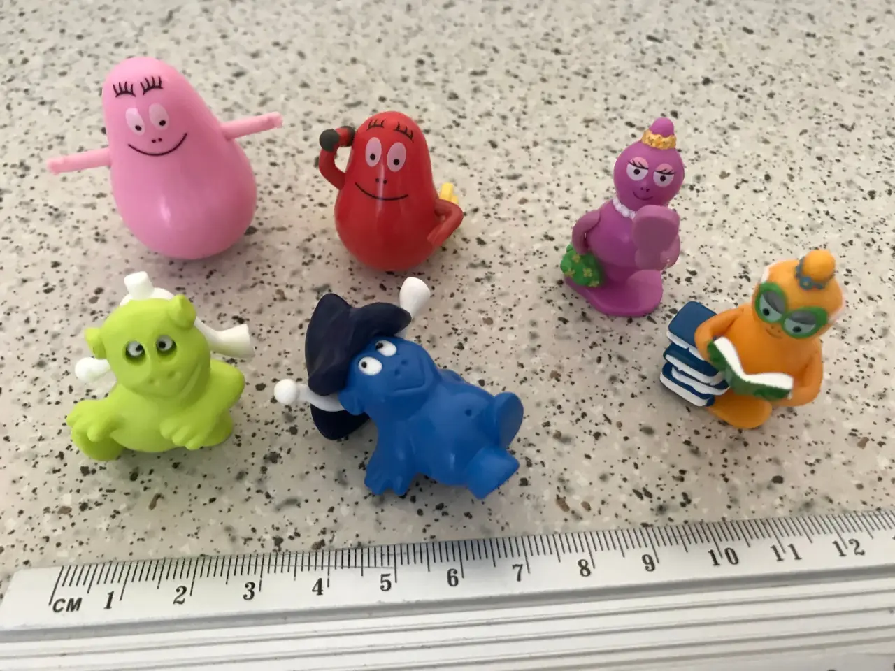 Billede 1 - MINI figur fra Kinder Æg - 6 stk