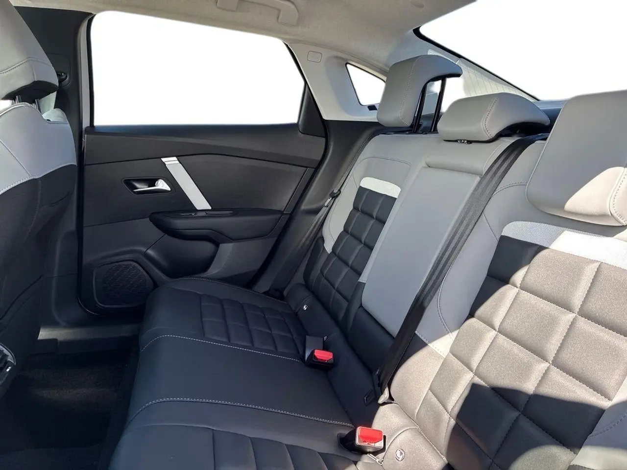 Billede 10 - Citroën ë-C4 X 54 Max