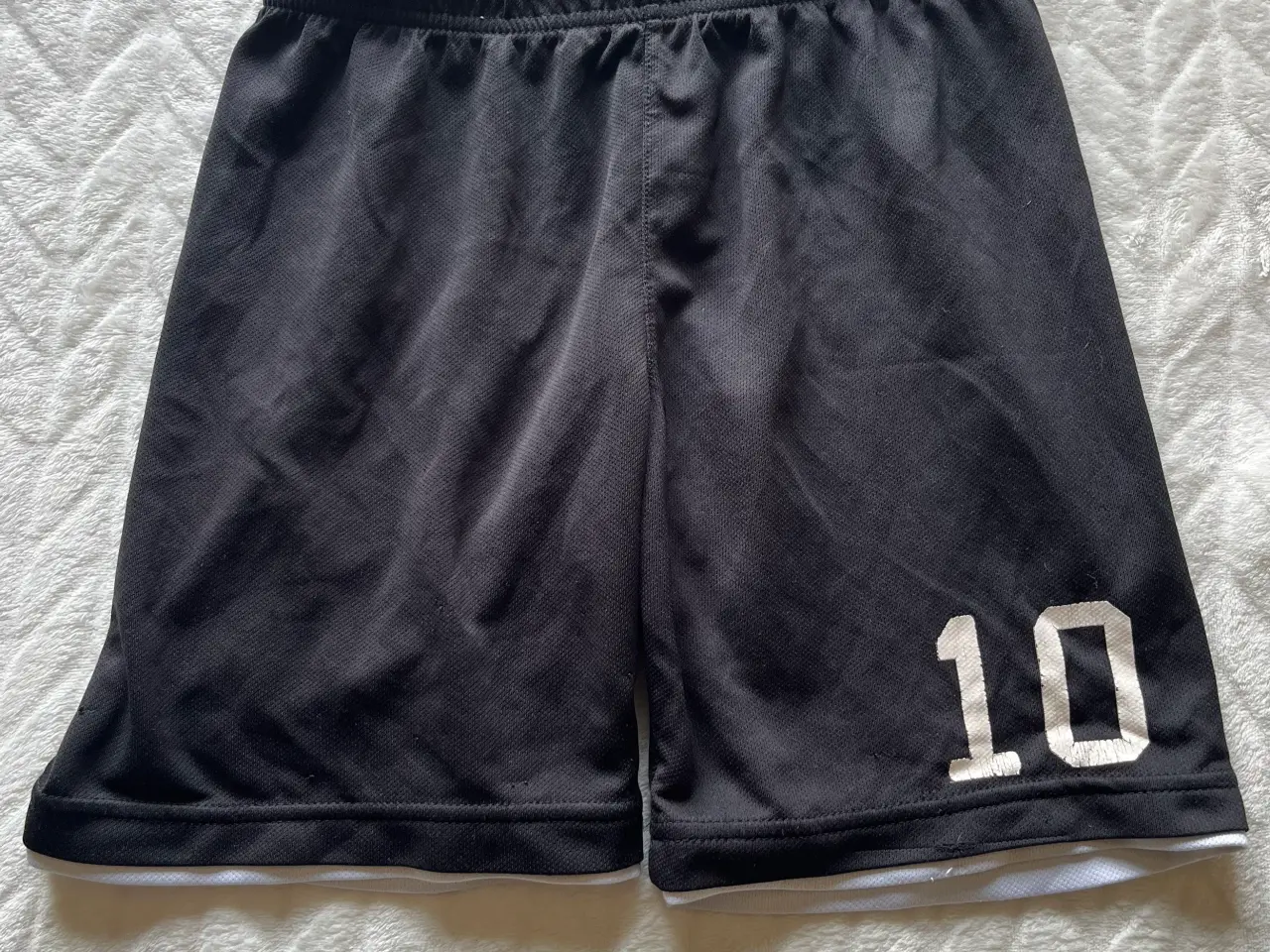 Billede 1 - Shorts fra H&M.