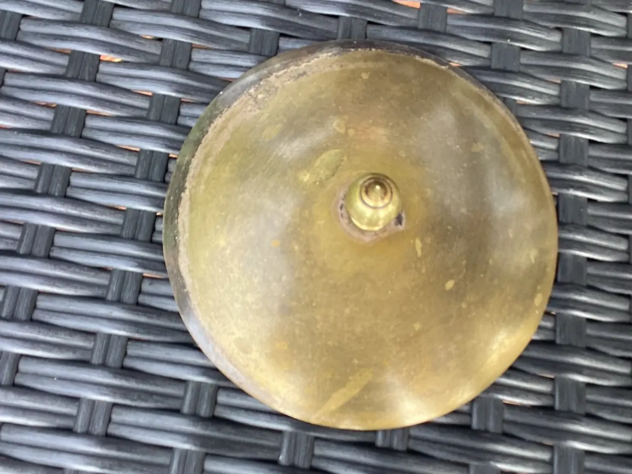 Billede 11 - Fin ældre kiksespand i opaline glas med blå glasur