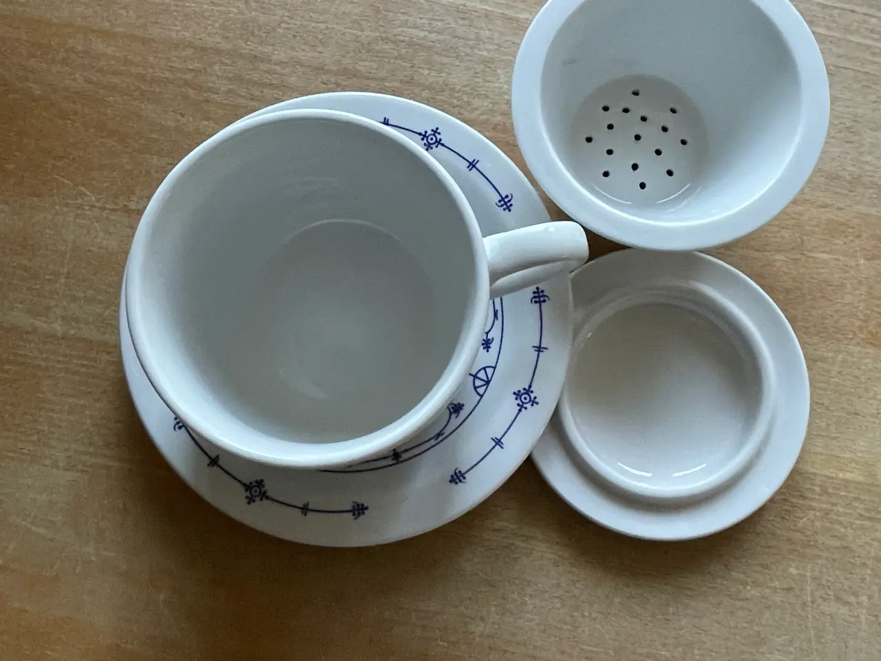 Billede 3 - Fattigmands musselmalet krus med tesi