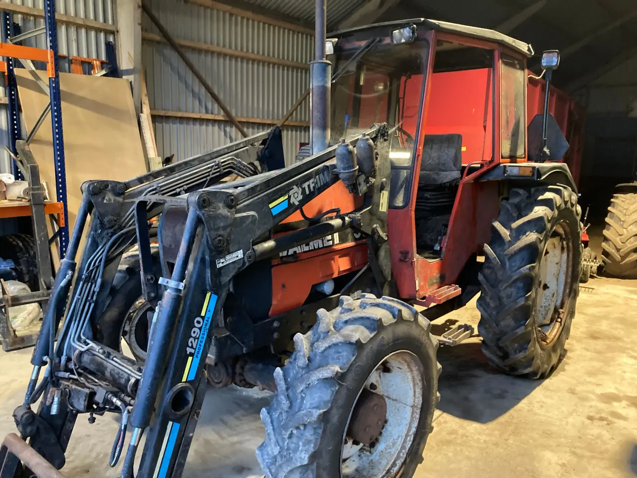 Billede 8 - Traktor med frontlæsser købes