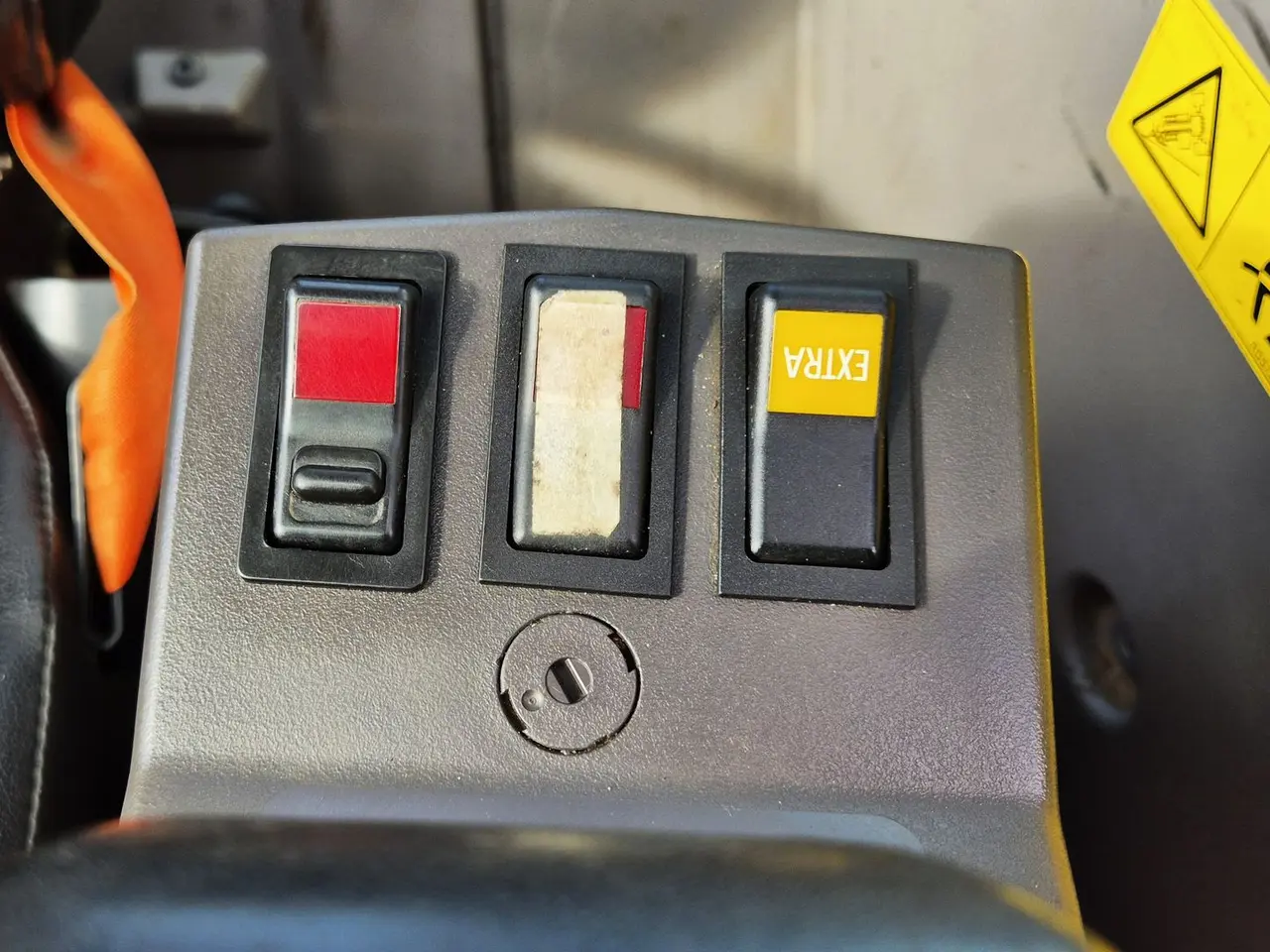 Billede 23 - Kubota KX060-5 / Rotortilt og centralsmøring / Komplet skovlpakke
