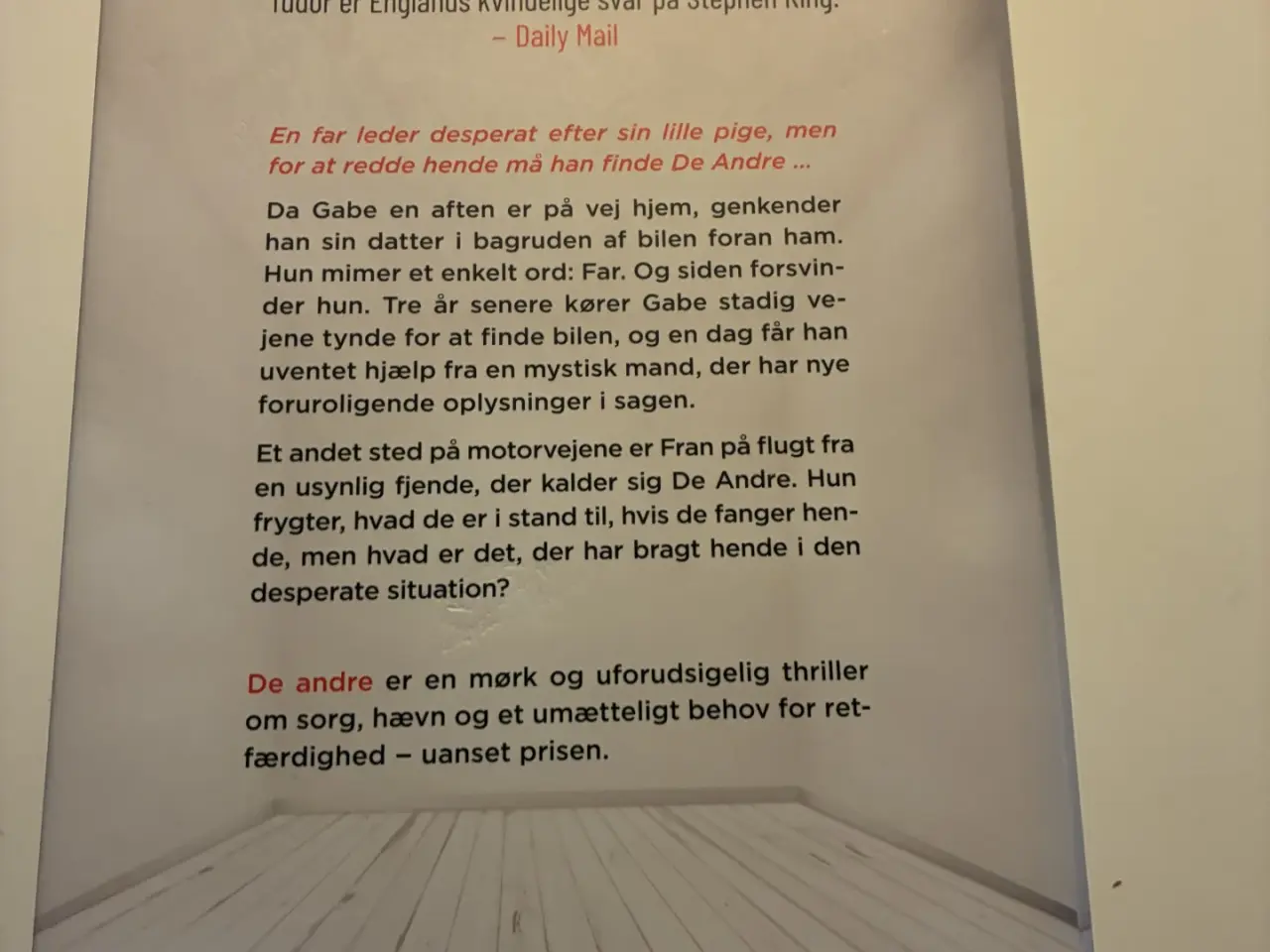 Billede 2 - De Andre af C.J. Tudor Den kvindelige Stephen King