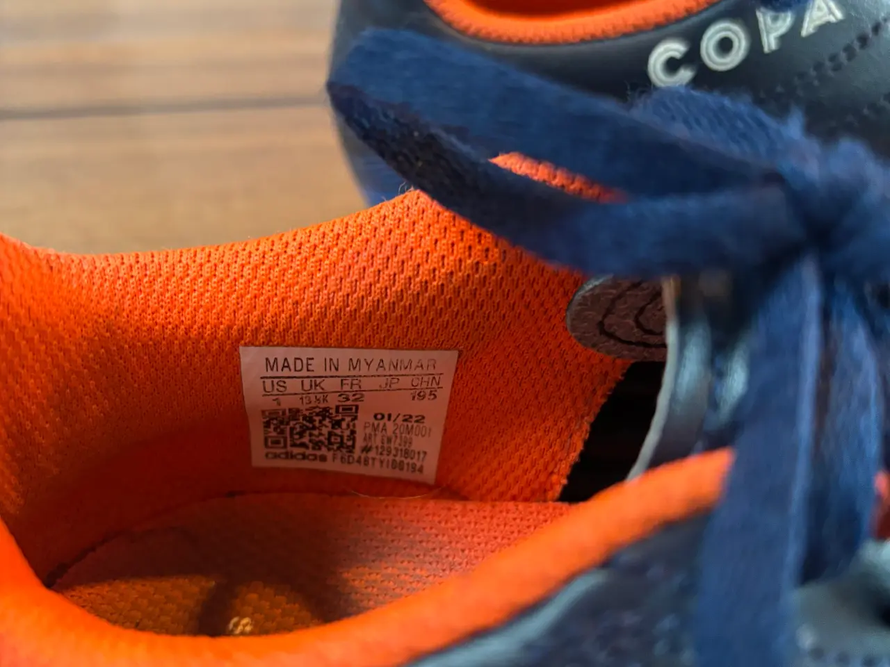 Billede 5 - Adidas fodboldstøvler str 32