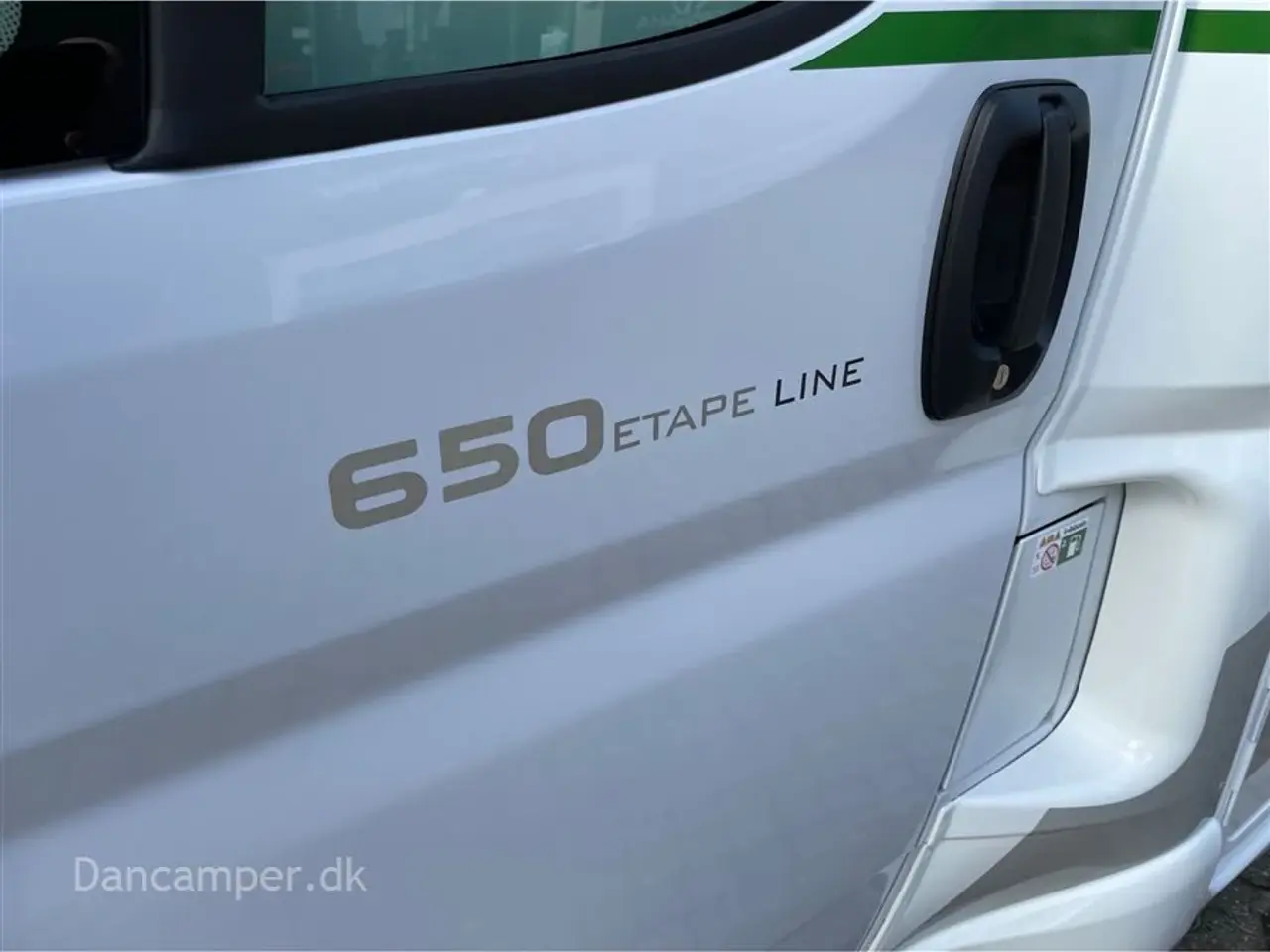 Billede 2 - 2024 - Chausson 650 Etape Line   Den flotte,  korte men dog meget rummelige Chausson 650 Etape Line  på kun 6,36 meter