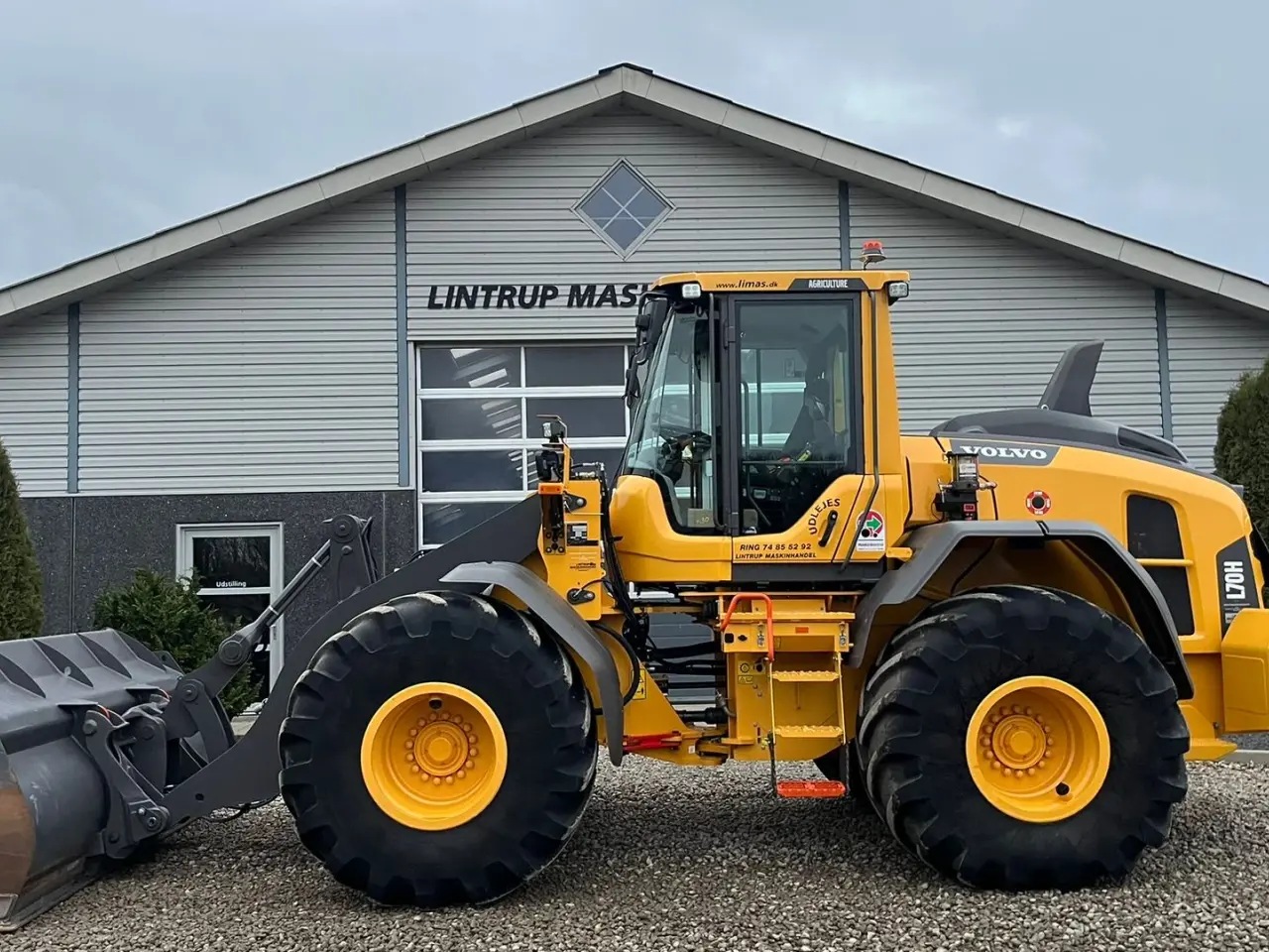 Billede 1 - Volvo L 70 H H2 BEMÆRK MED GARANTI FRA VOLVO FREM TIL DEN 18.6.2026. AGRICULTURE DK-maskine med lang arm, Co-Pilot & med 750mm Michelin MEGA X BIB hjul.