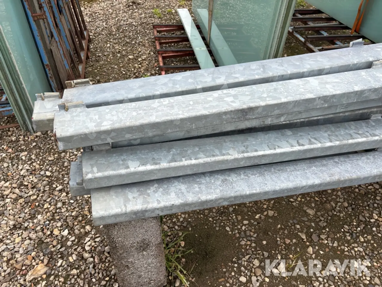 Billede 4 - Skur 9x3.5m opsat