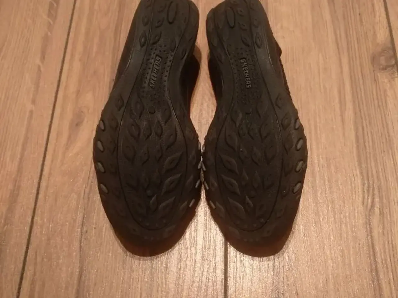 Billede 3 - Fridtdssko, Skechers.