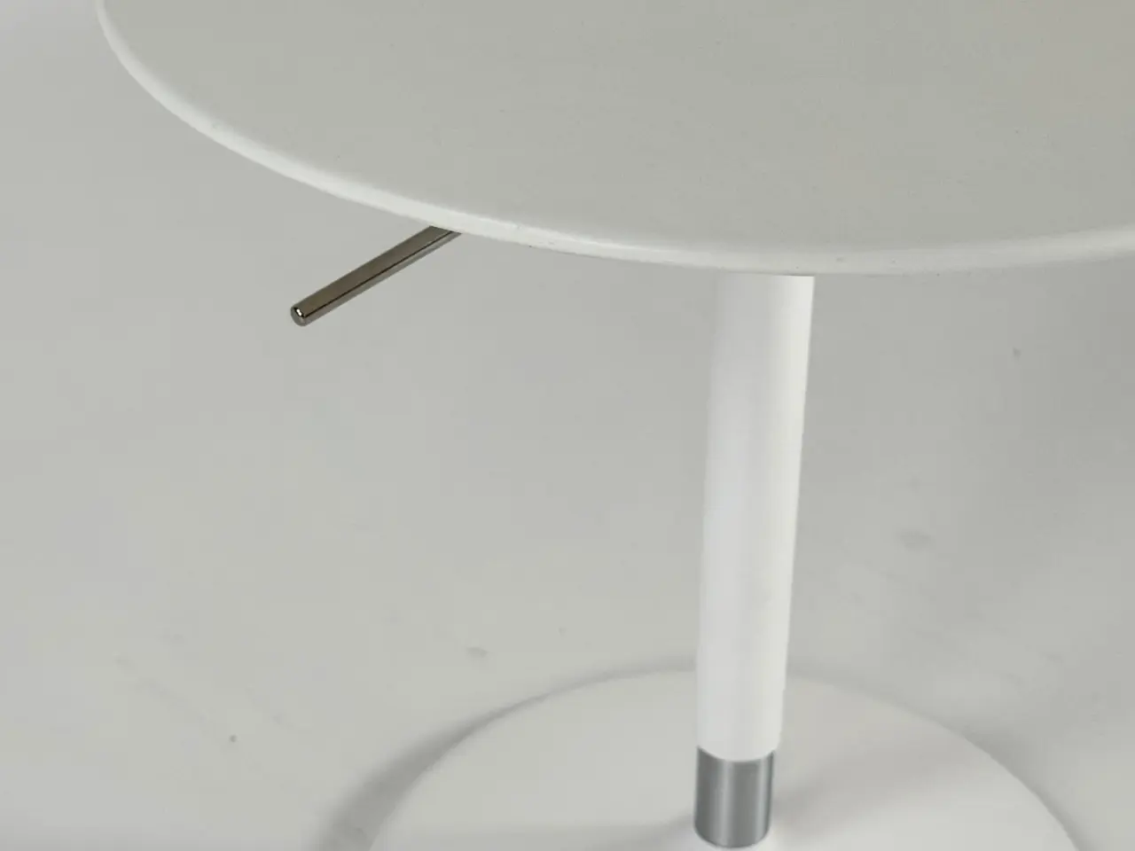 Billede 6 - Arper Sofabord – Hvid Ø50 cm