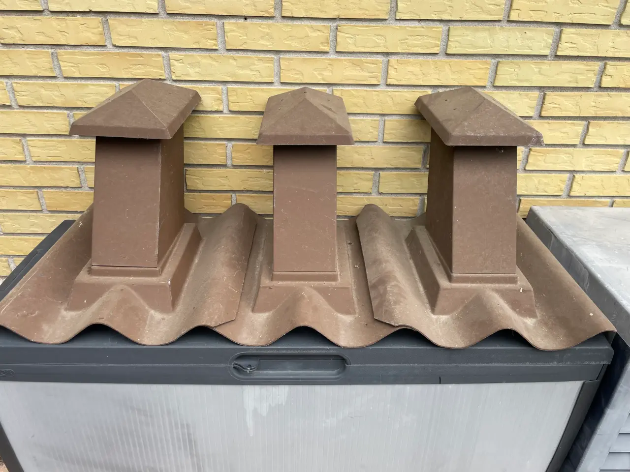 Billede 1 - 2 stk. Tag hætter til tag udluftning