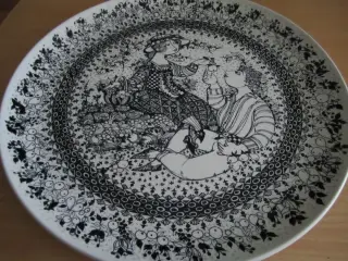 BYD. Smukt BJØRN WIINBLAD. Fad og Platter.