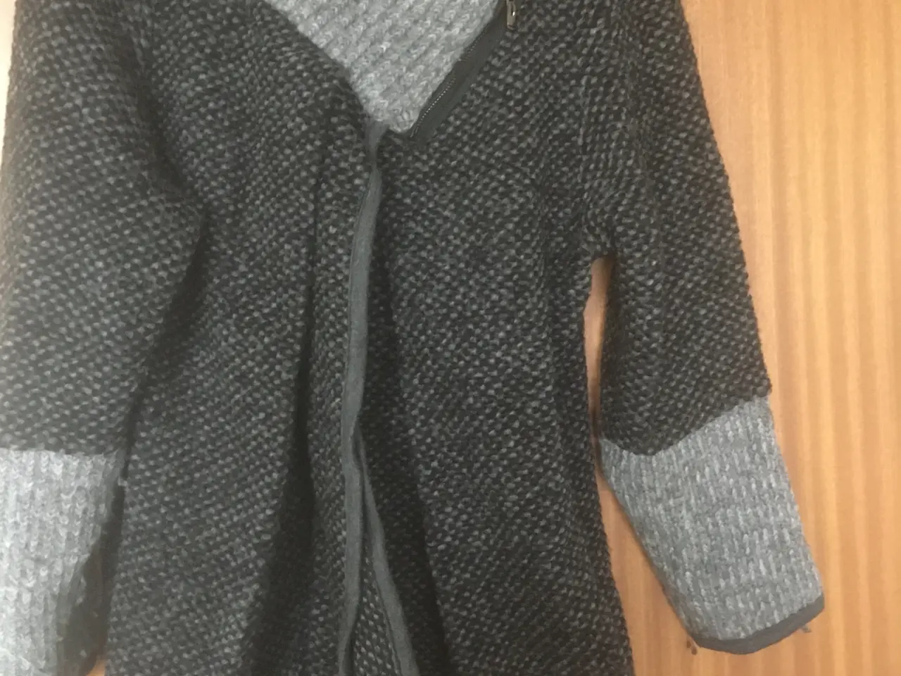 Billede 2 - Dame Strikfrakke/cardigan