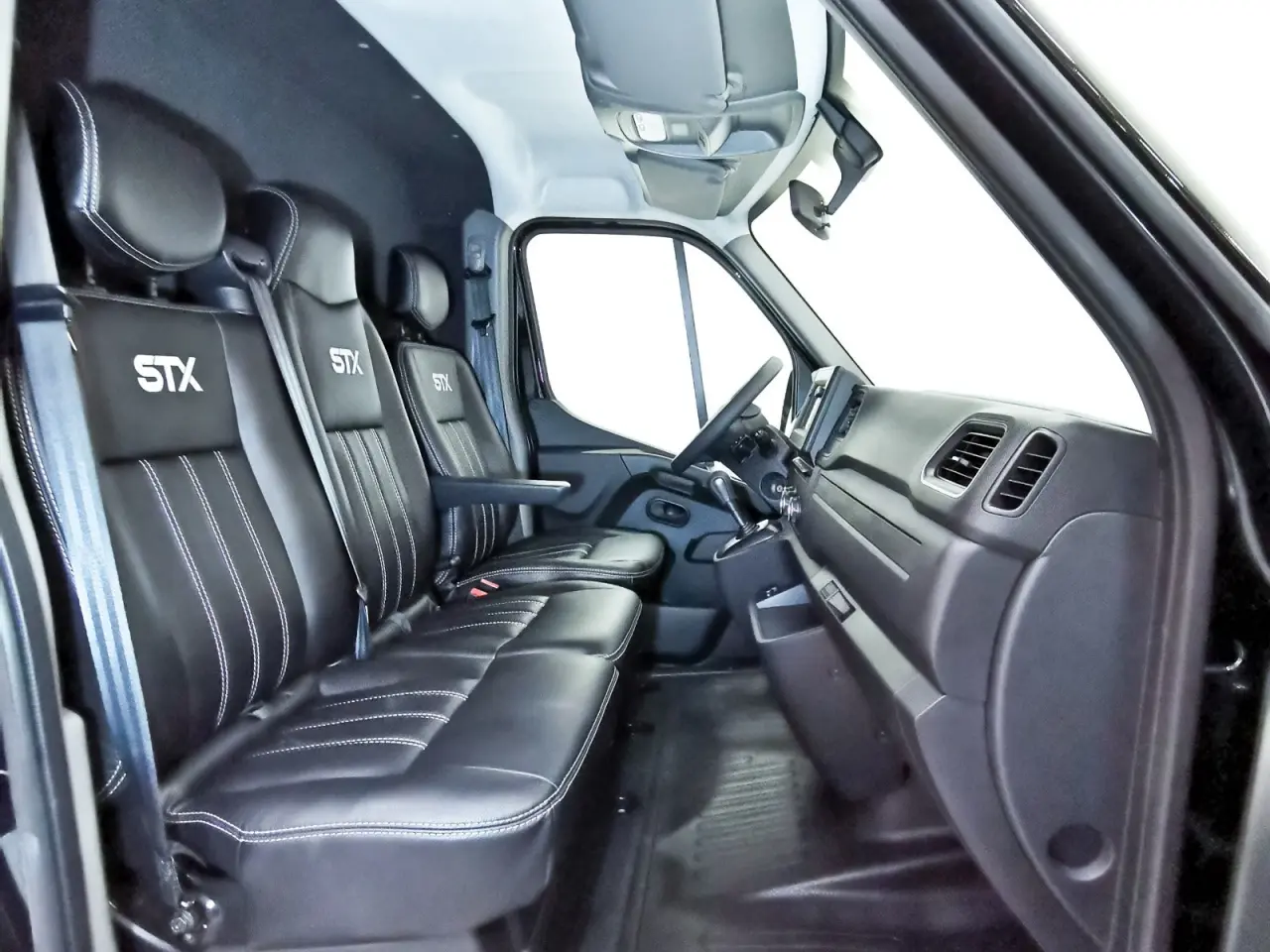 Billede 5 - Renault Master IV T35 2,3 dCi 180 L3H2 Hestetransport aut.