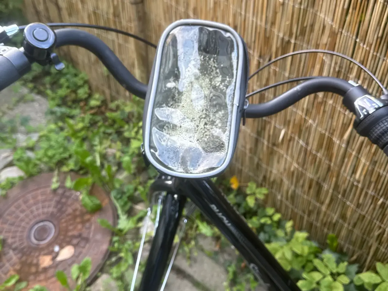 Billede 3 - Pæn cykel med cykeltasker og mobilhold