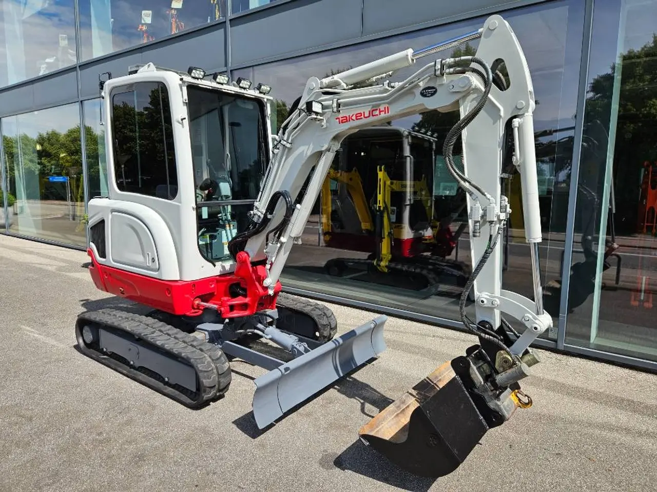 Billede 1 - Takeuchi TB 225