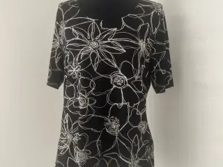 T-shirt str.38