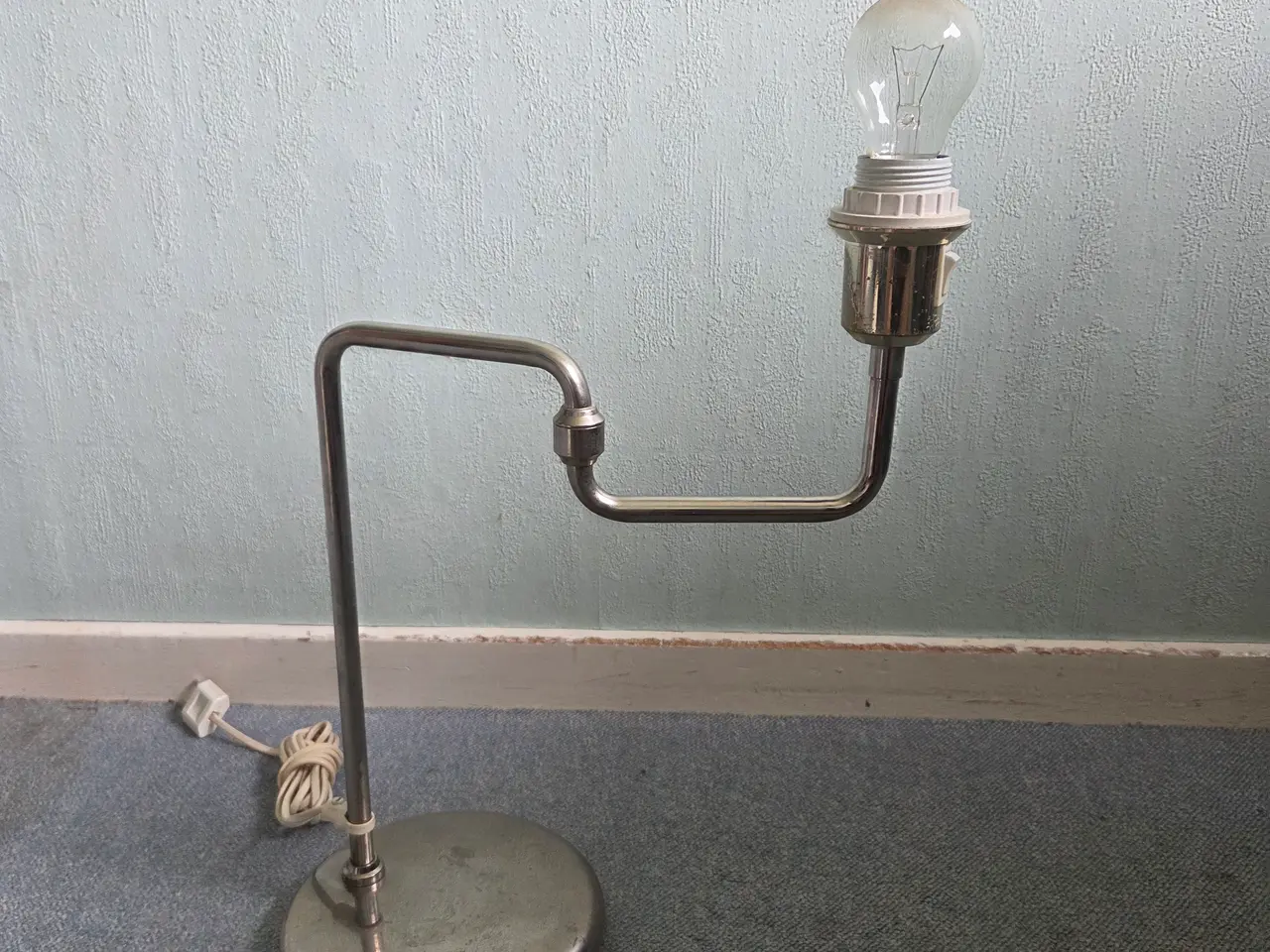Billede 5 - Svingbar bordlampe med stofskærm