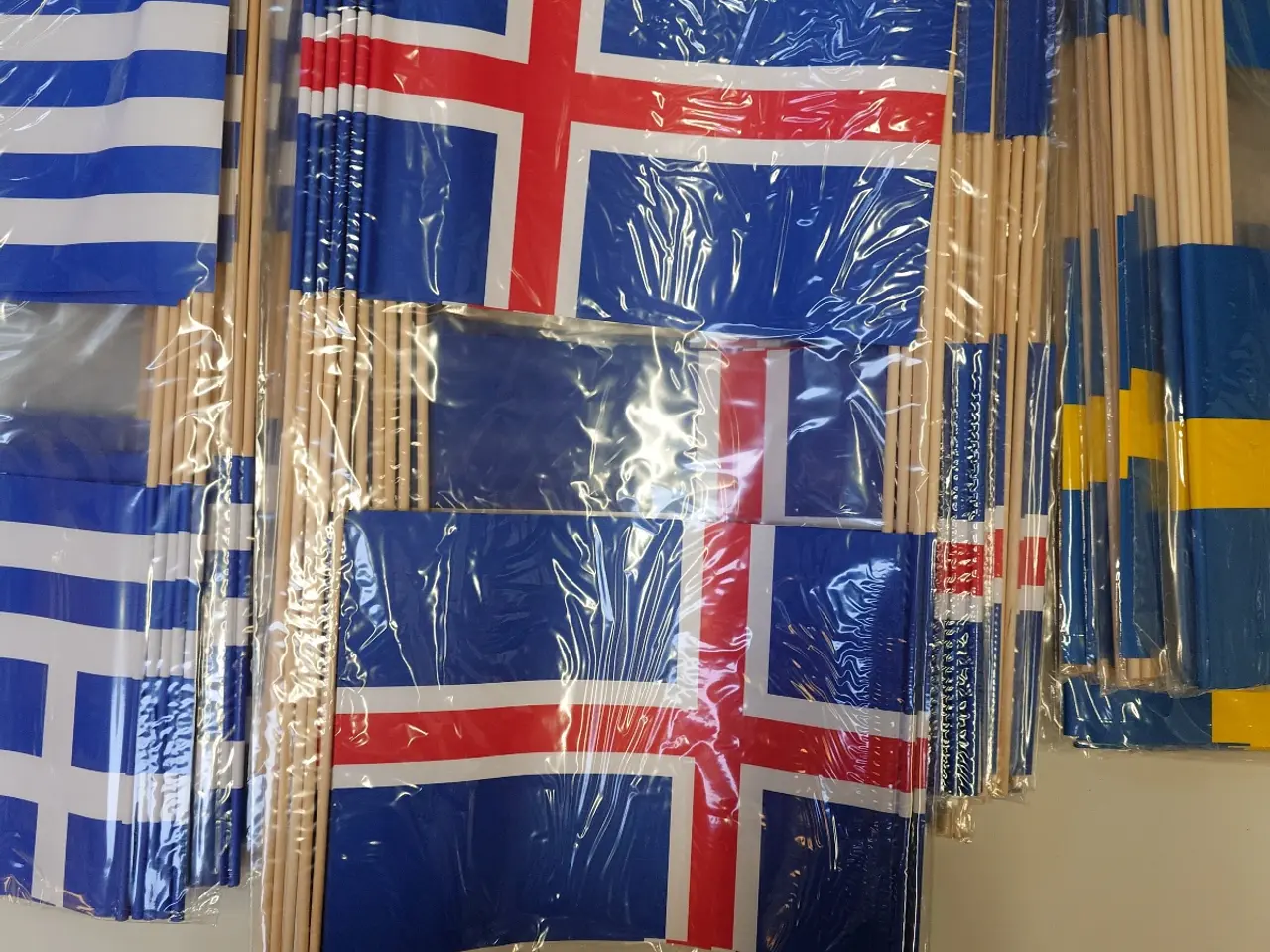 Billede 9 - Papirflag med træpind 
