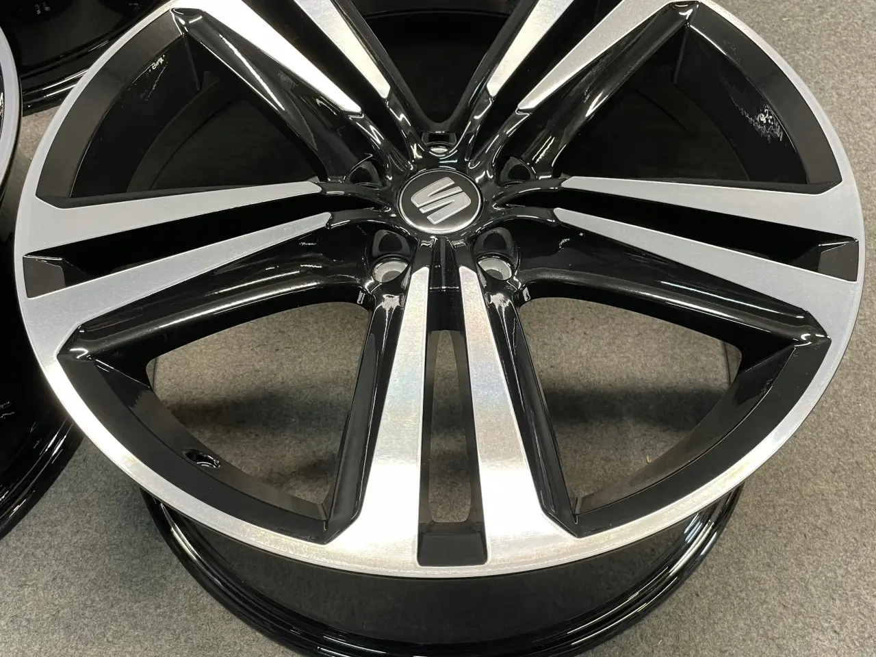 Billede 9 - SEAT LEON FR 5F 5F0 19 8.0" x 19" 5x112 ET 50