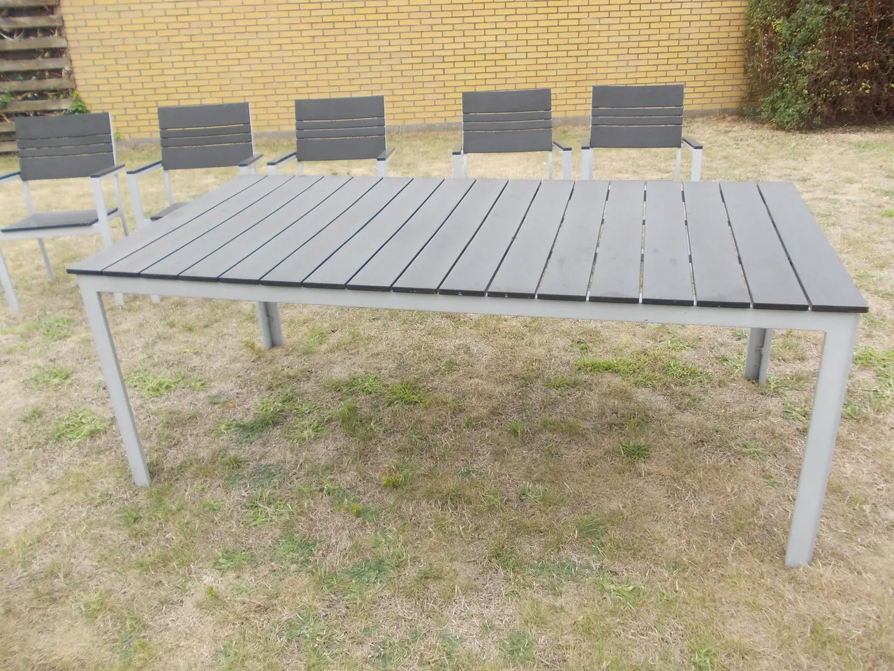 Billede 1 - Havebord med stole