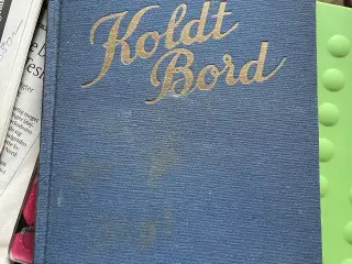 “Koge”-bog: Koldt bord fra 1931. Giv bud.