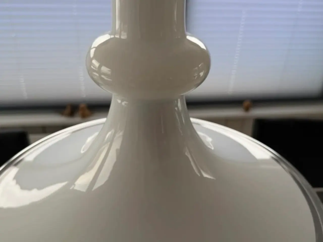 Billede 8 - Hvid loftslampe fra Holmegaard